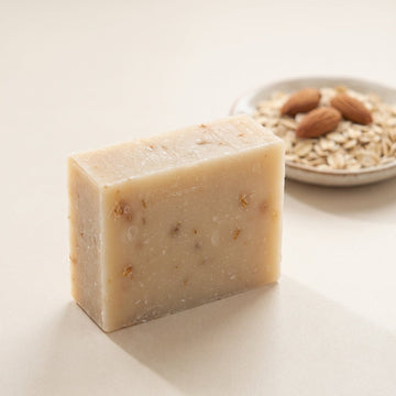 Unboxed Oatmeal Honey & Almond (96 Bar Case) - Sensible Co.