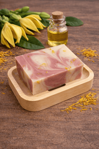 Ylang Ylang Swirl Six Bar Case, unboxed bar